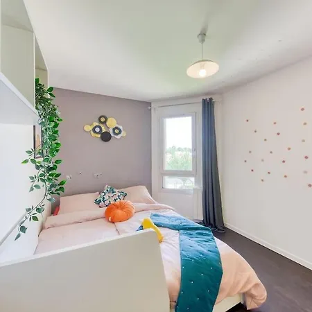 Paris Family & Friends - Gare A 5 Minutes - Parking *