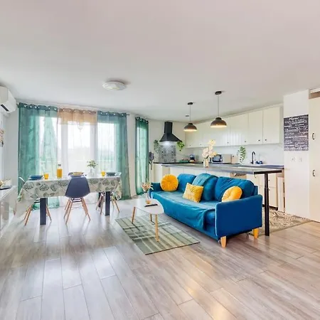 Paris Family & Friends - Gare A 5 Minutes - Parking * Le Bourget